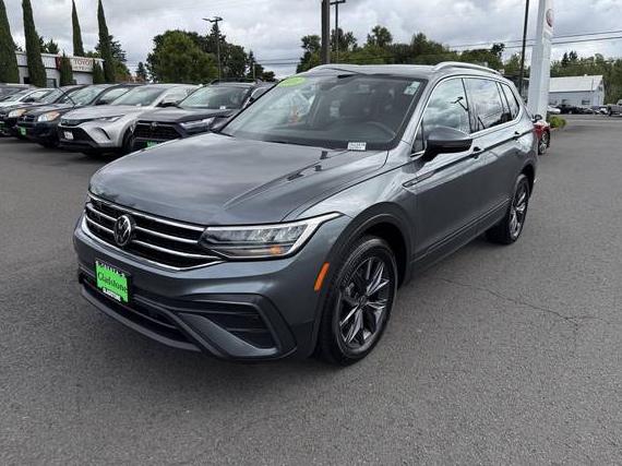 VOLKSWAGEN TIGUAN 4MOTION 2022 3VV2B7AX5NM118333 image